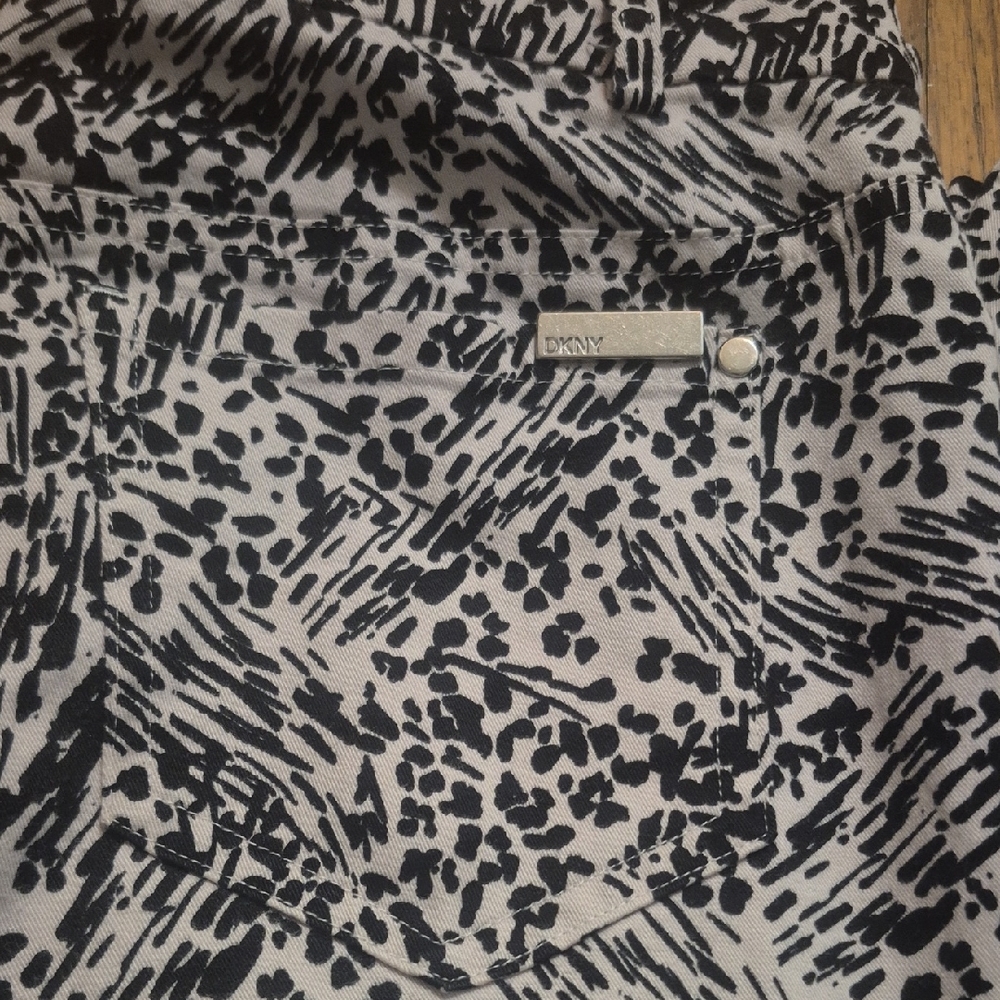 DKNY Monochrome Abstract Print Pants